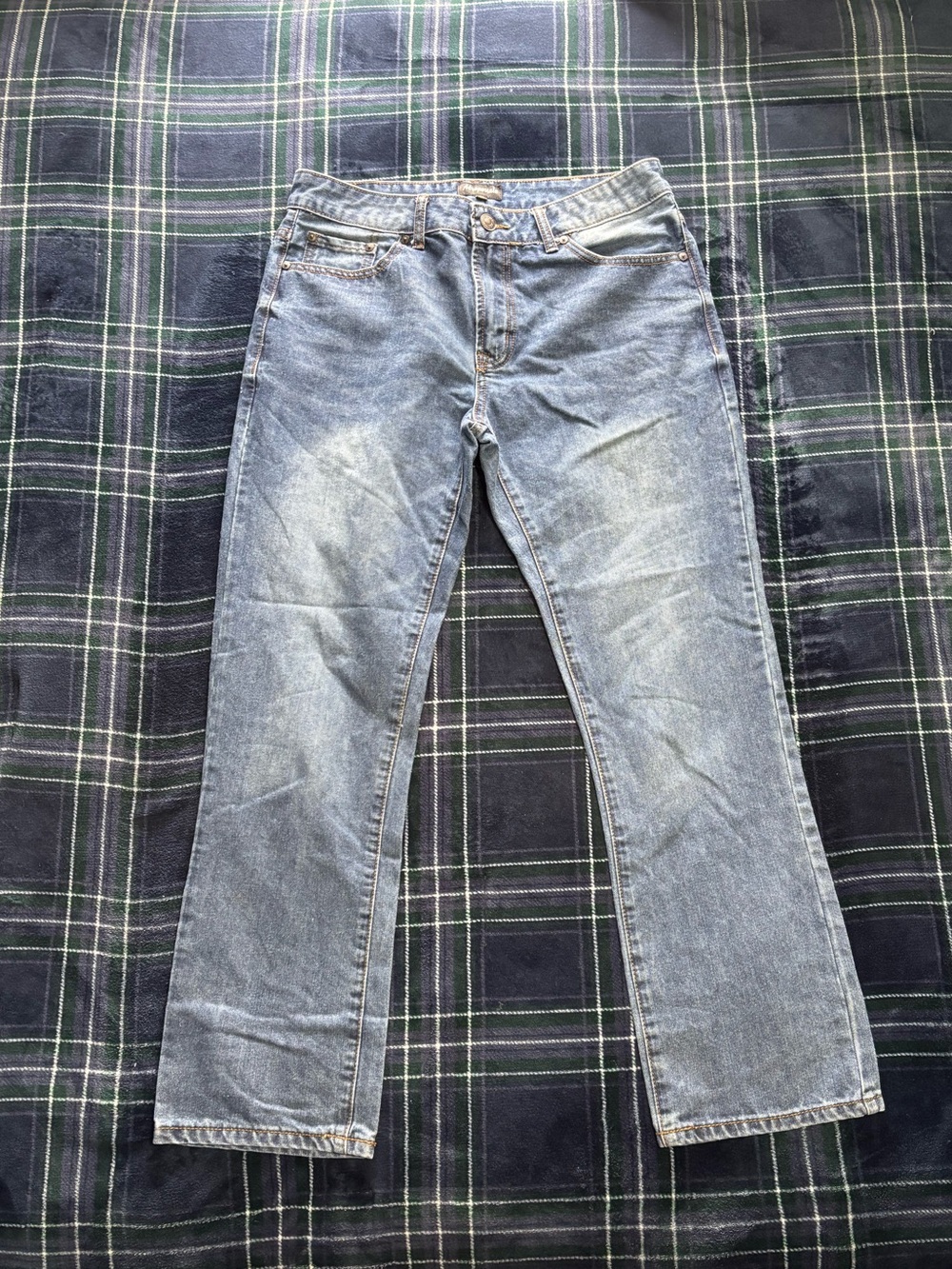 Vintage 2000s Aeropostale slim boot cut dark blue denim jeans Size 32x30.